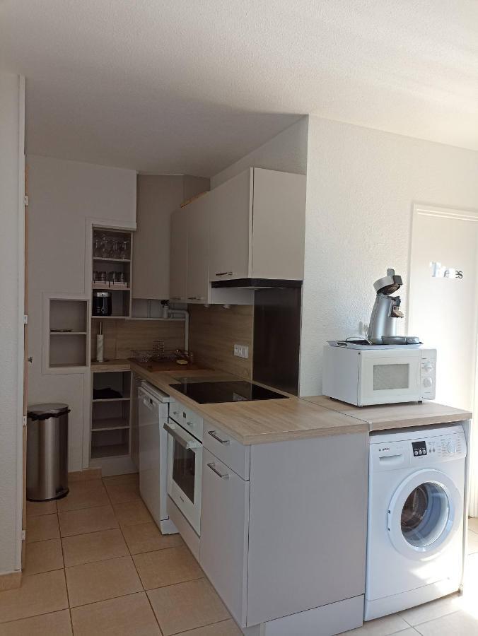 Cap d'Agde T2 avec piscine, tennis et parking. Extérieur photo