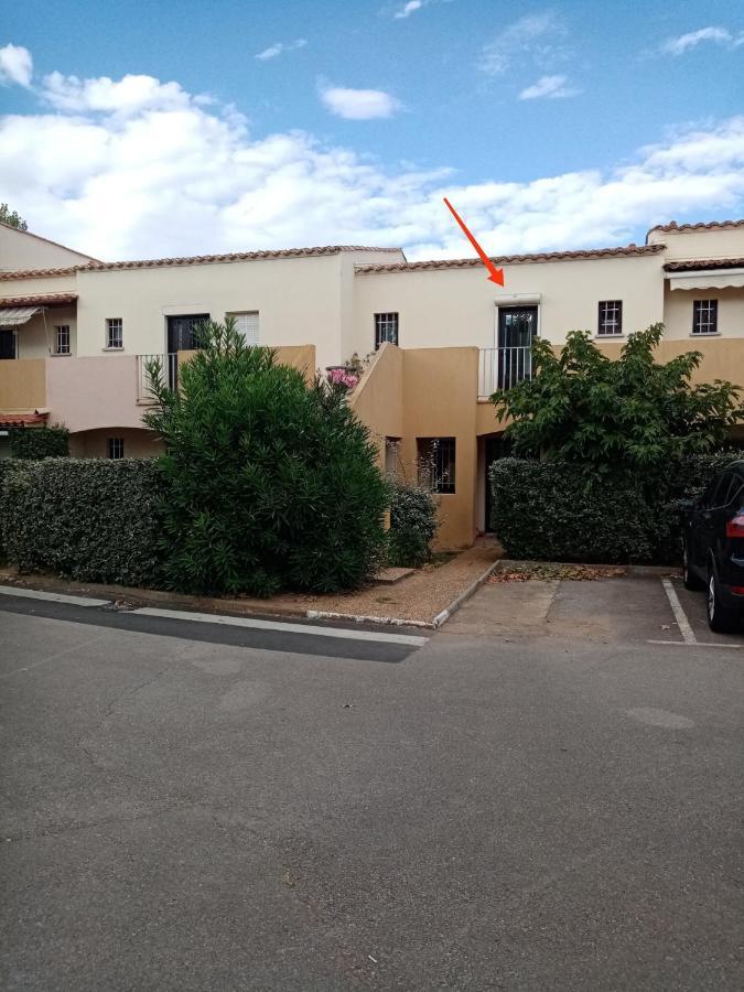 Cap d'Agde T2 avec piscine, tennis et parking. Extérieur photo